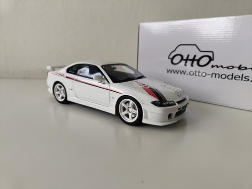 Otto ottomobile nissan - 1:18,
